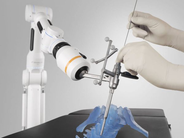 Cirq-Robotics-Spinal-Surgery-Support